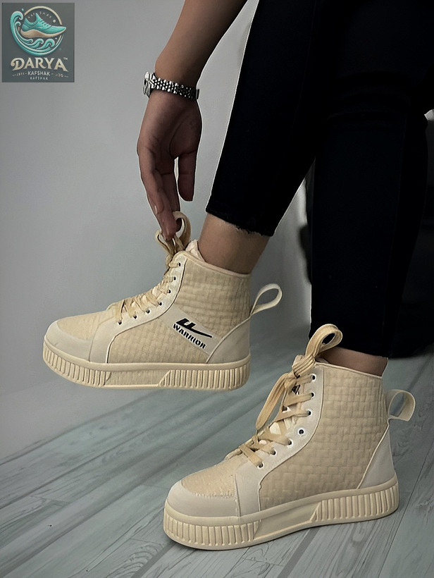 کفش کتونی زنانه ونس ساقدار کرم