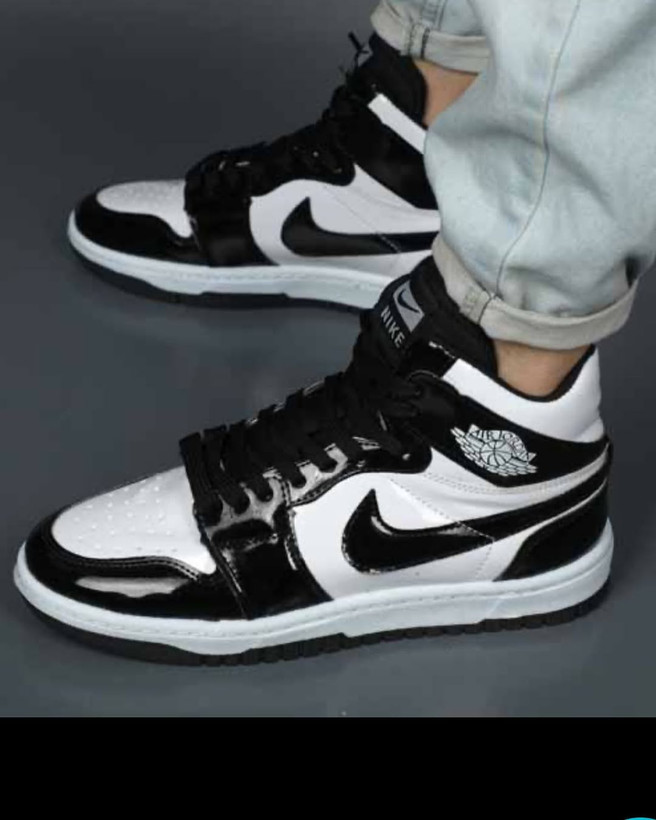 خرید کفش کتونی مردانه جذاب ساق دار مدل نایک جردن سفید مشکی