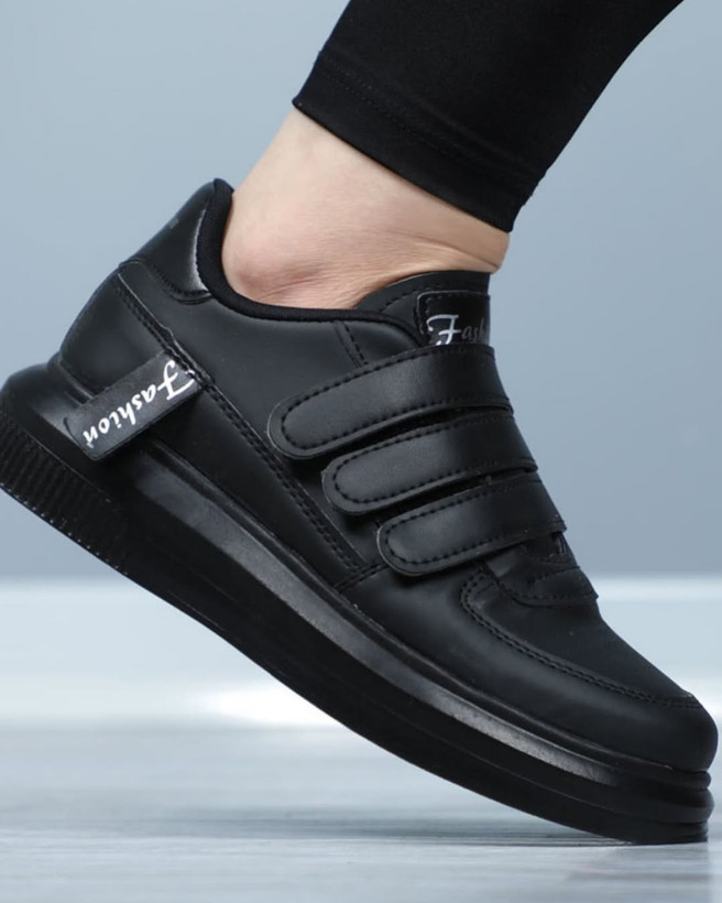 خرید کفش کتونی زنانه بسیار شیک و زیبا سه چسب لاولی مشکی