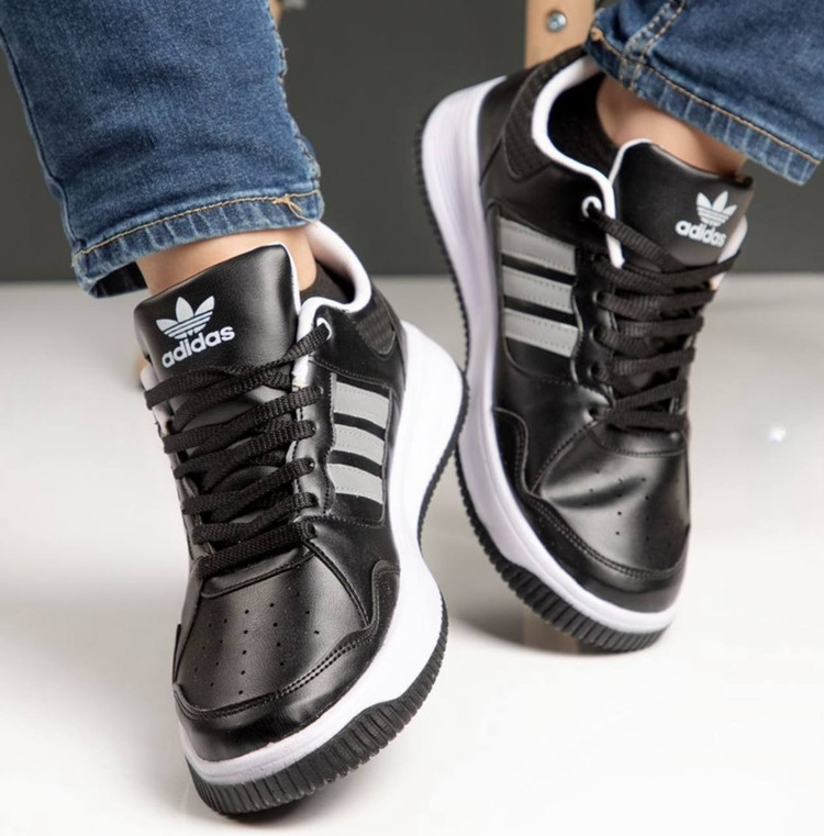 کفش کتونی مردانه آدیداس طرح بلگاری مشکی