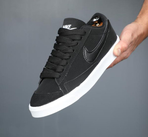 کفش مردانه نایکی مدل بلیزر