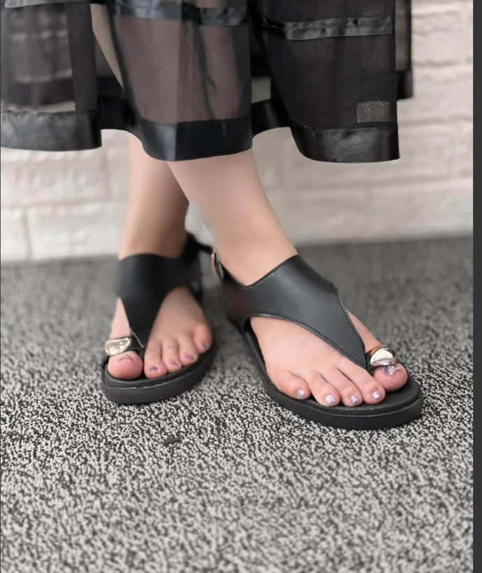 صندل زنانه بسیار زیبا مدل تامیلا