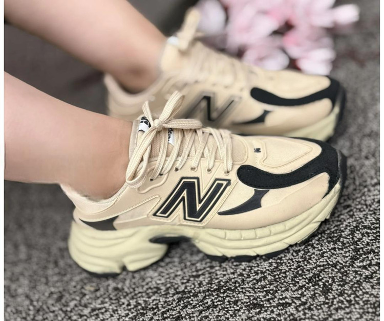 کفش کتونی زنانه نیوبالانس مدل Kimmi کرمی