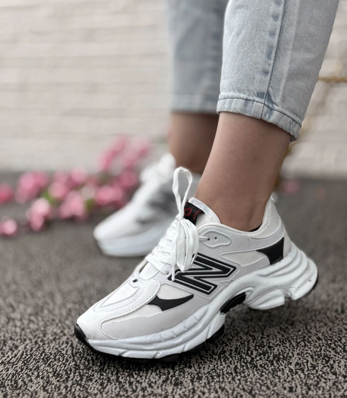 کفش کتونی زنانه نیوبالانس مدل Kimmi