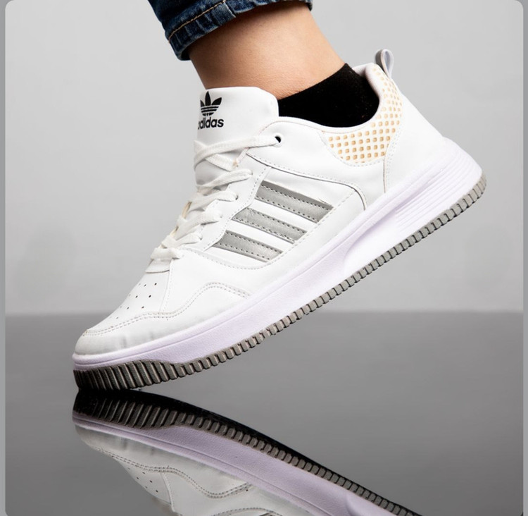 کفش کتونی مردانه آدیداس طرح بلگاری مشکی